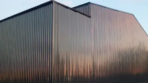 Hangar metálico para avión y avioneta